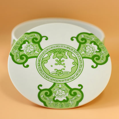 Old Imari floral pattern single-tiered bento box, Japan Tea, in a gift box.
